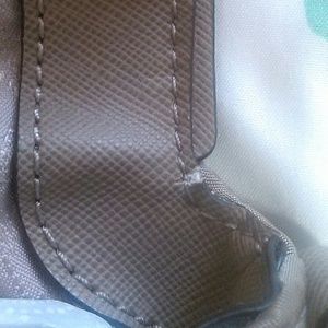 Additional Pictures MK Bedford Crossbody